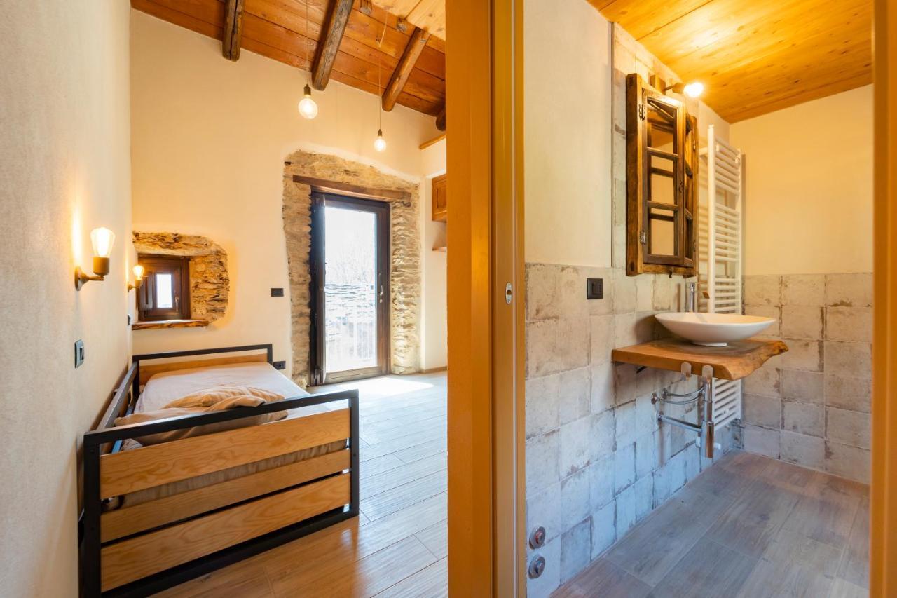 Country House Le Gaie Allegre Villar San Costanzo Exterior foto